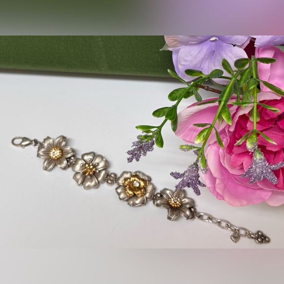 Brighton "Garden Flower Bracelet" Beautiful Design of Gold, Silver & Crystals - Picture 1 of 9